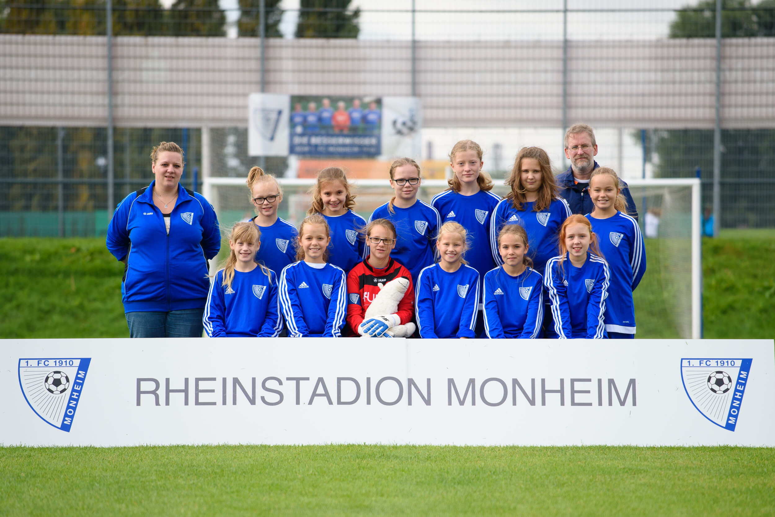 U13